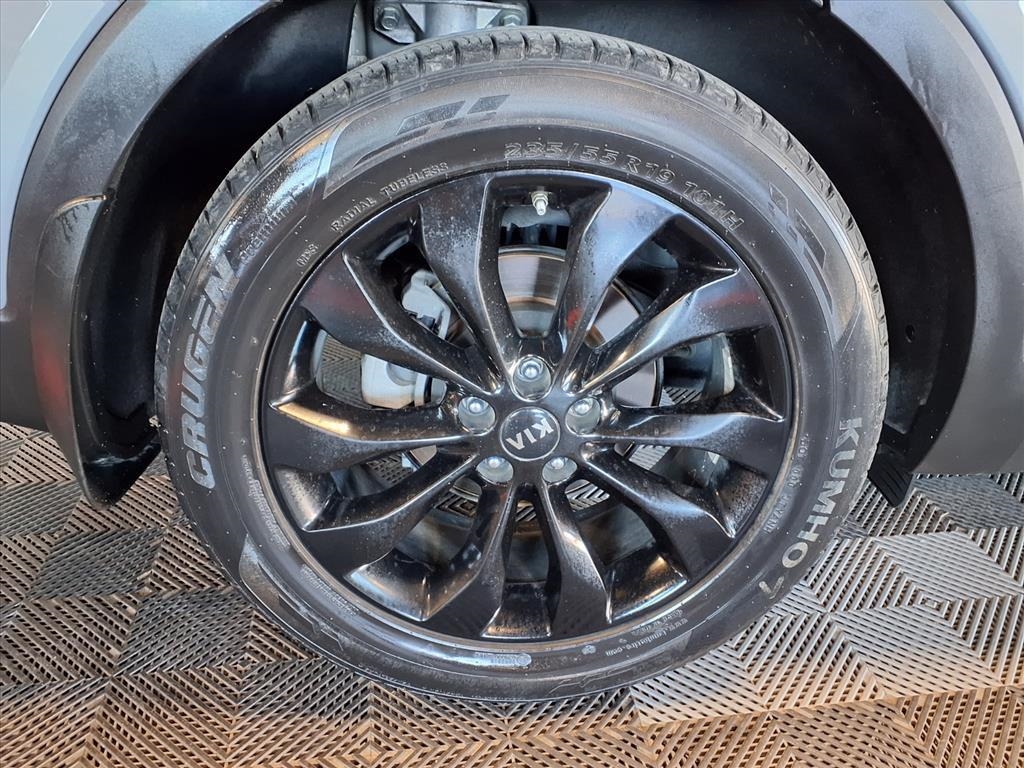 2020 Kia Sorento EX S photo 9