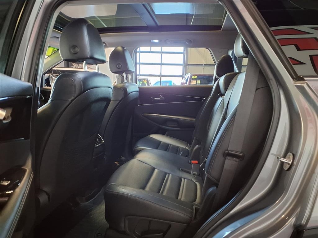 2020 Kia Sorento EX S photo 14