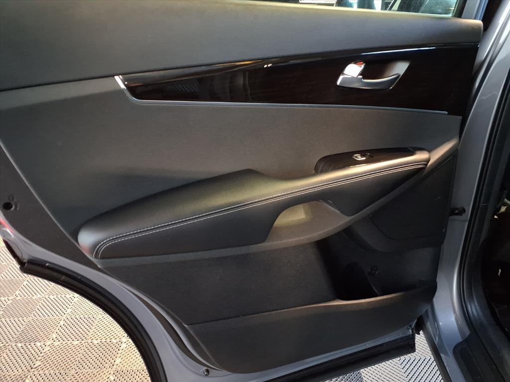 2020 Kia Sorento EX S photo 15