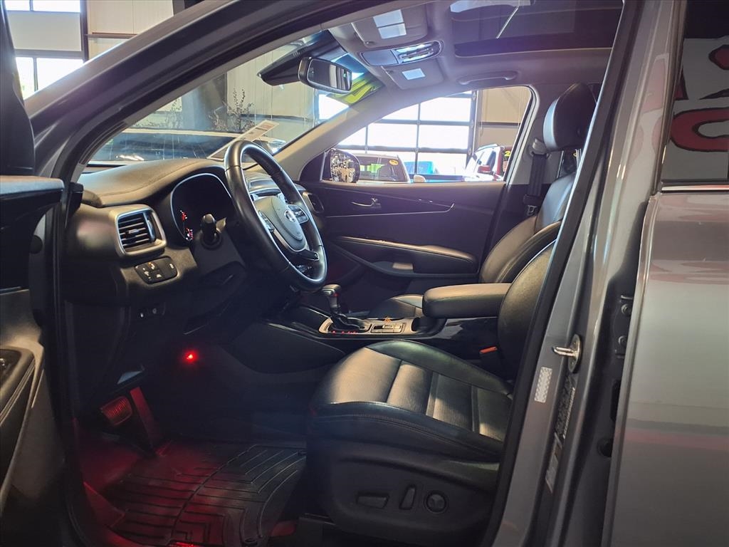 2020 Kia Sorento EX S photo 18