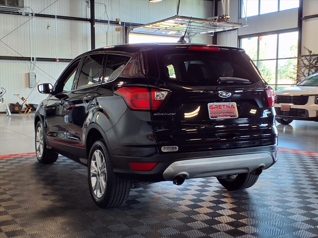 2019 Ford Escape SE photo 3
