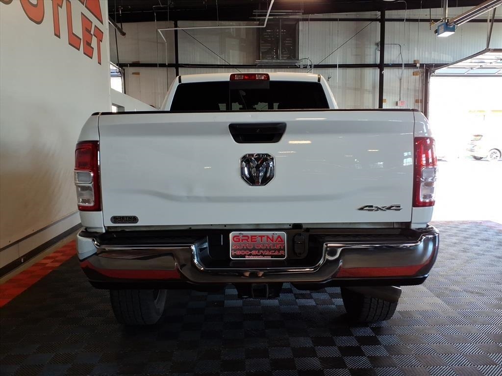 RAM 2500 Tradesman 4x4 Crew Cab 6'4" Box 2021