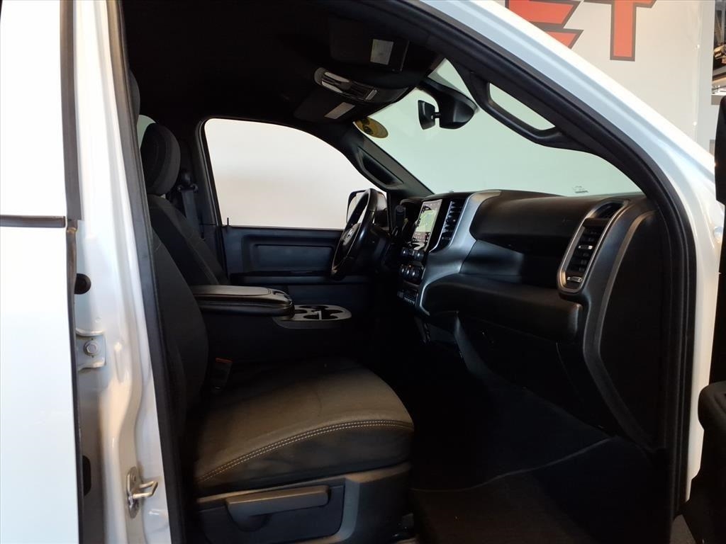 RAM 2500 Tradesman 4x4 Crew Cab 6'4" Box 2021