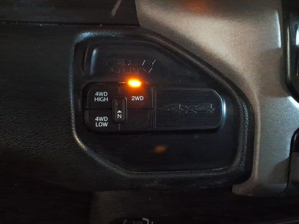 RAM 2500 Tradesman 4x4 Crew Cab 6'4" Box 2021