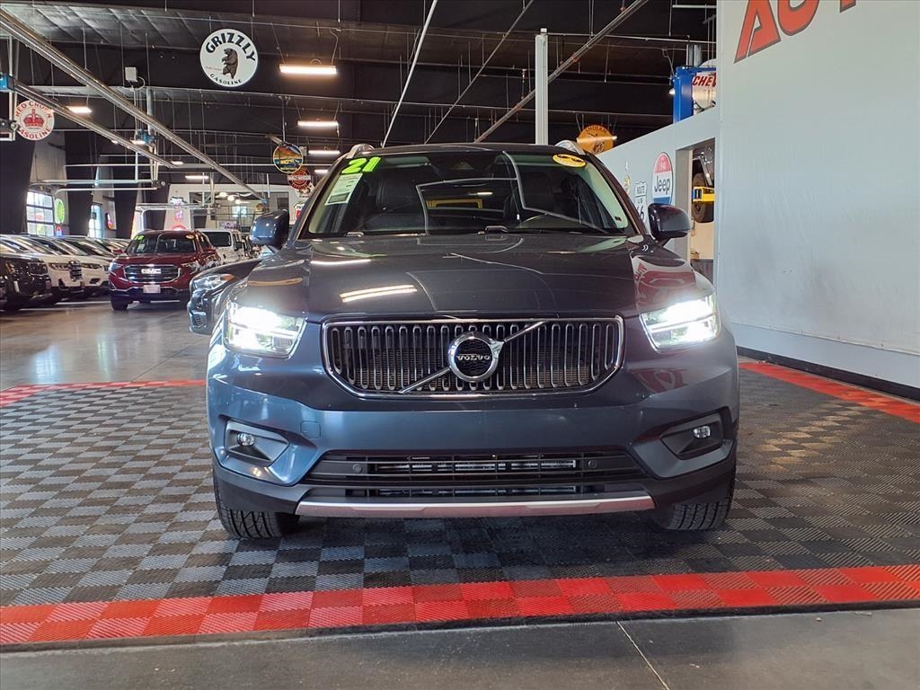 Volvo XC40 T4 FWD Momentum 2021