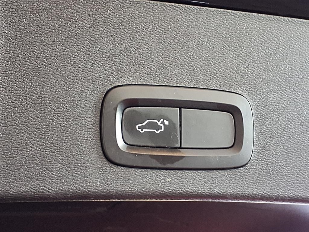 Volvo XC40 T4 FWD Momentum 2021