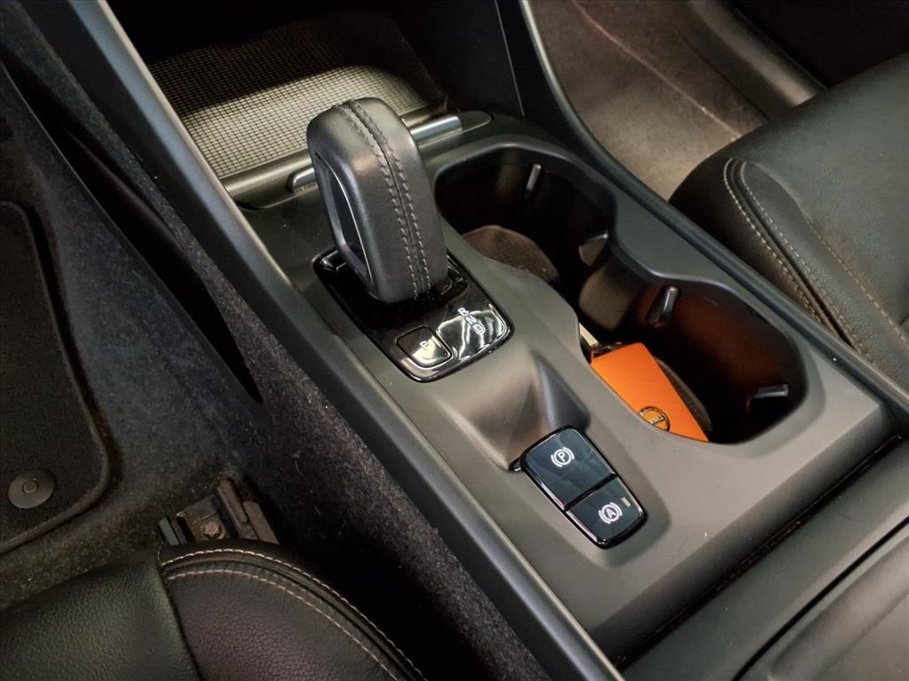 Volvo XC40 T4 FWD Momentum 2021