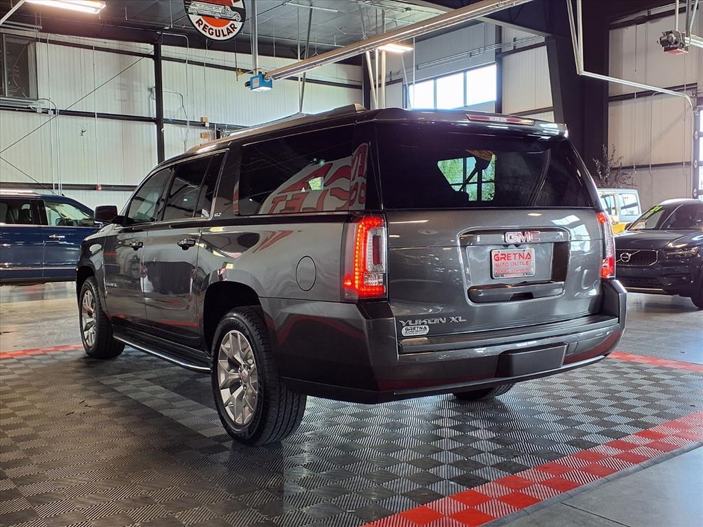 2017 Gmc Yukon XL SLT photo 4