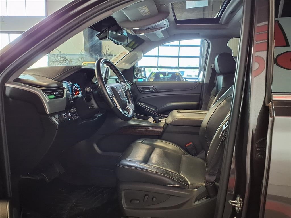 2017 Gmc Yukon XL SLT photo 18