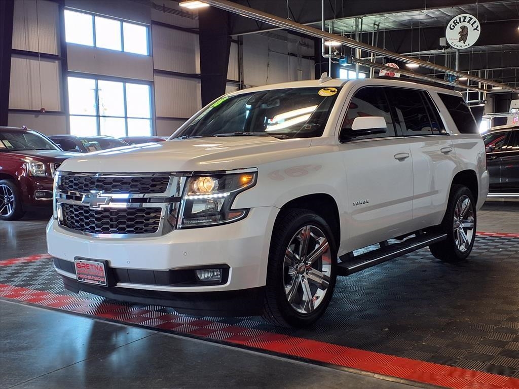 2018 Chevrolet Tahoe LT photo 3