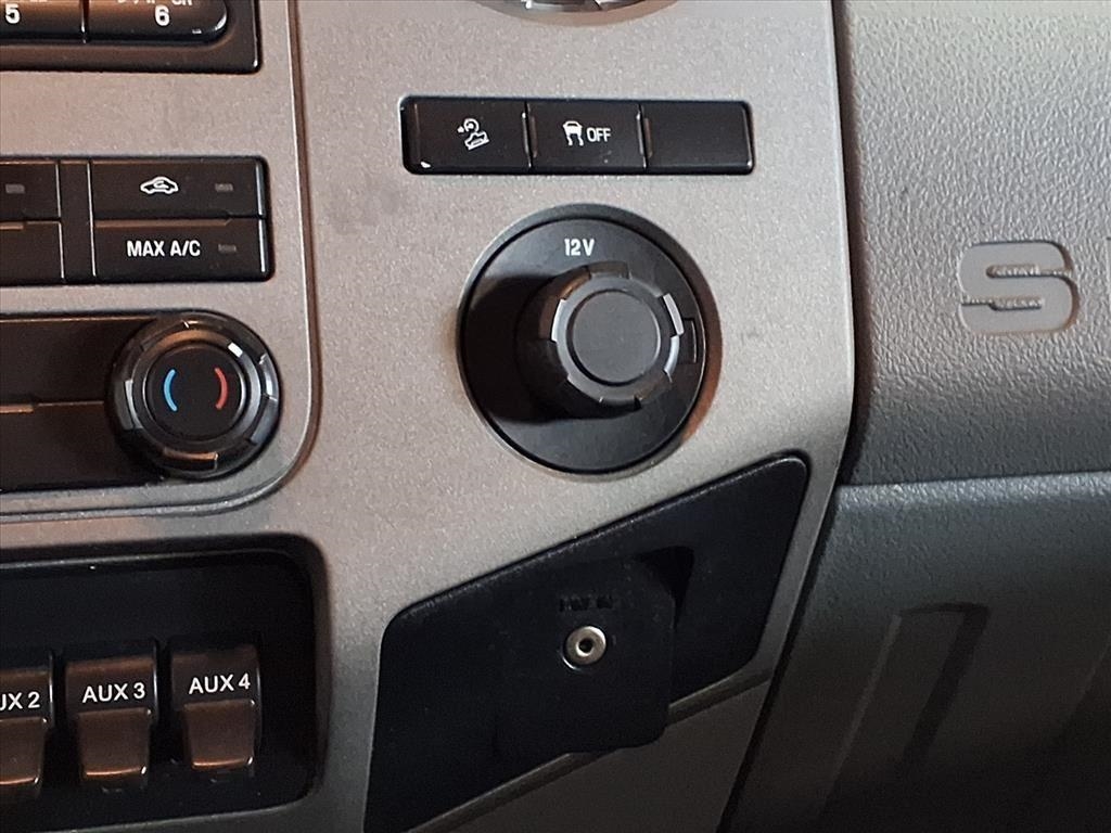 Ford Super Duty F-250 SRW  2012