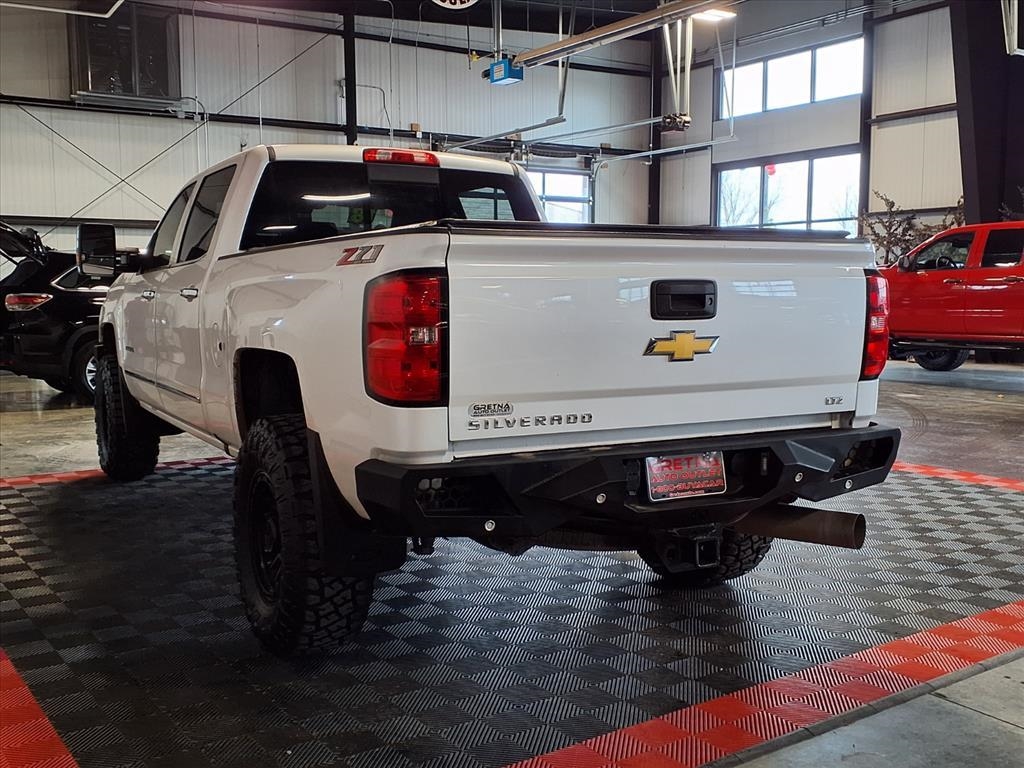Chevrolet Silverado 2500HD 4WD Crew Cab 153.7" LTZ 2018