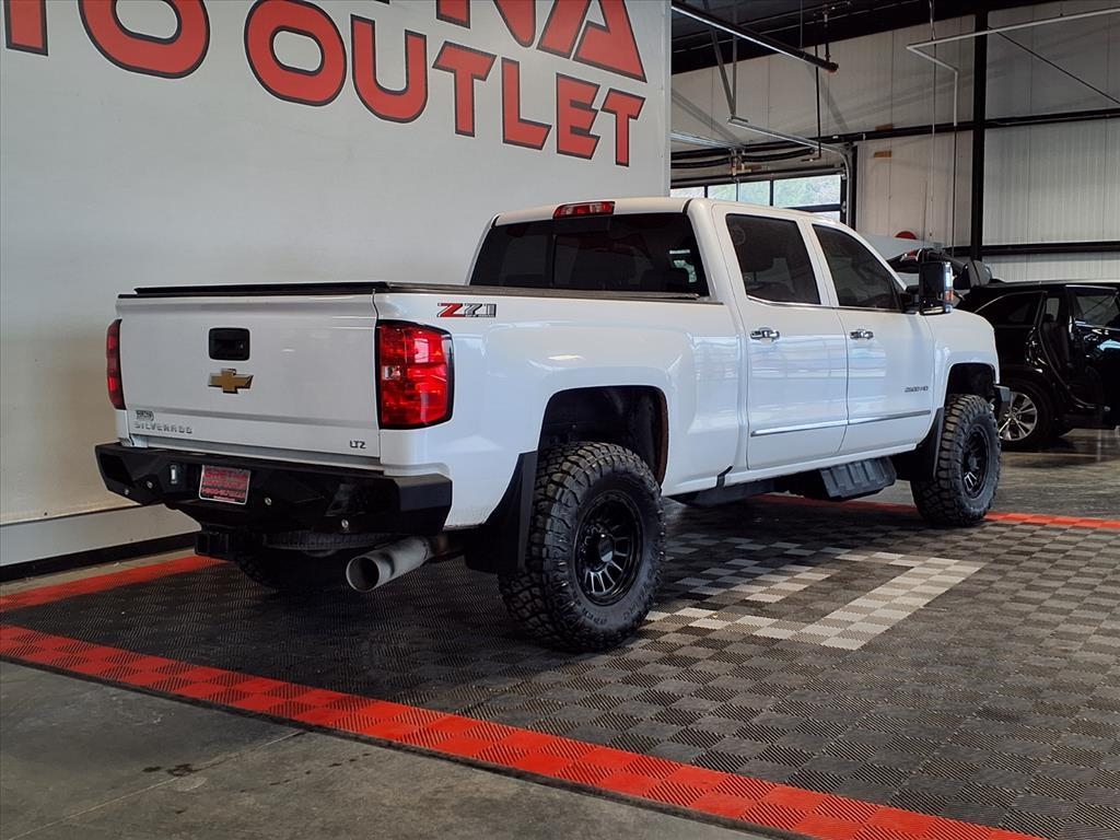 Chevrolet Silverado 2500HD 4WD Crew Cab 153.7" LTZ 2018