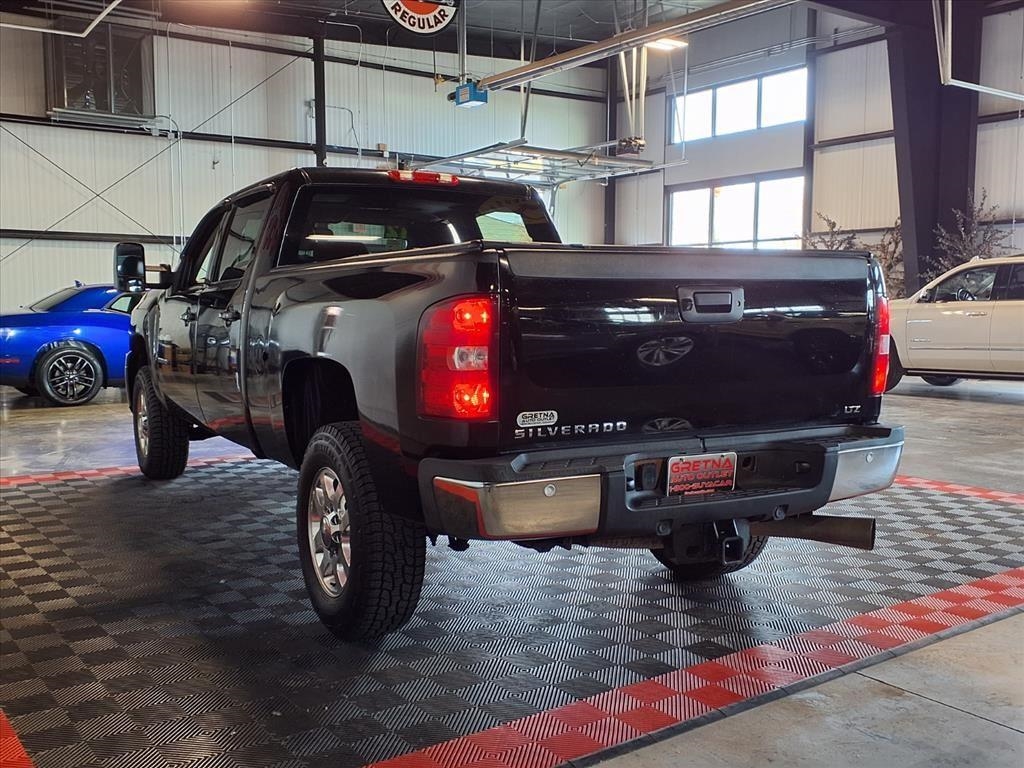 Chevrolet Silverado 3500HD 4WD Crew Cab 153.7" SRW LTZ 2012