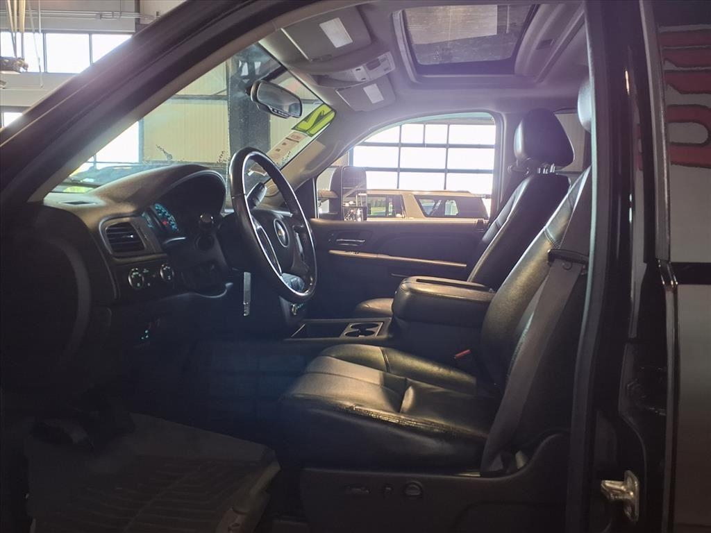 Chevrolet Silverado 3500HD 4WD Crew Cab 153.7" SRW LTZ 2012