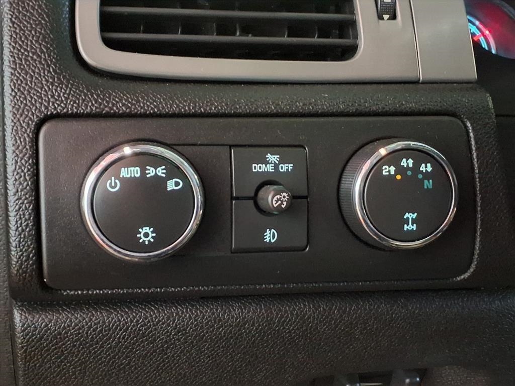 Chevrolet Silverado 3500HD 4WD Crew Cab 153.7" SRW LTZ 2012