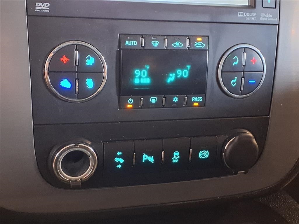 Chevrolet Silverado 3500HD 4WD Crew Cab 153.7" SRW LTZ 2012