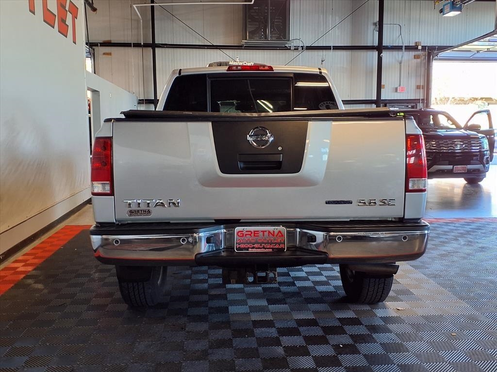 Nissan Titan 4WD Crew Cab SWB SE 2010 Nissan Titan 4WD Crew Cab SWB SE 2010