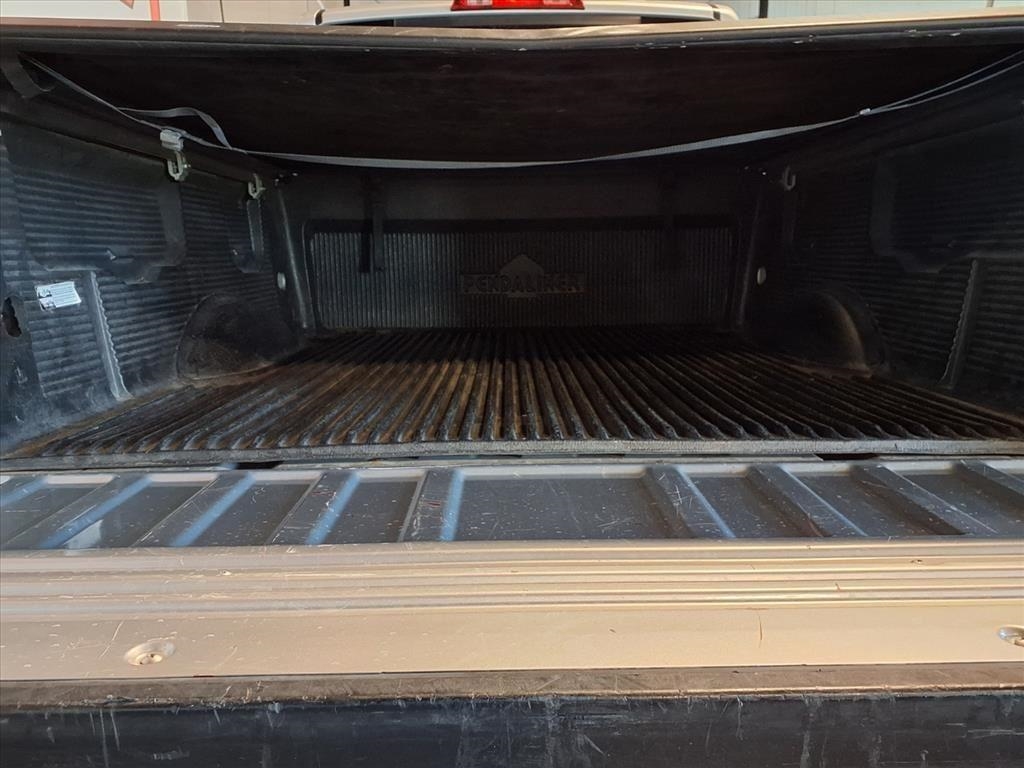 Nissan Titan 4WD Crew Cab SWB SE 2010 Nissan Titan 4WD Crew Cab SWB SE 2010