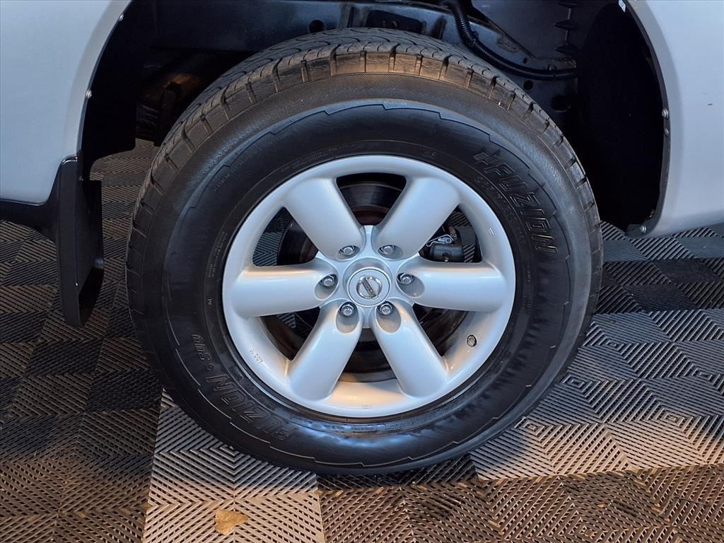 Nissan Titan 4WD Crew Cab SWB SE 2010 Nissan Titan 4WD Crew Cab SWB SE 2010