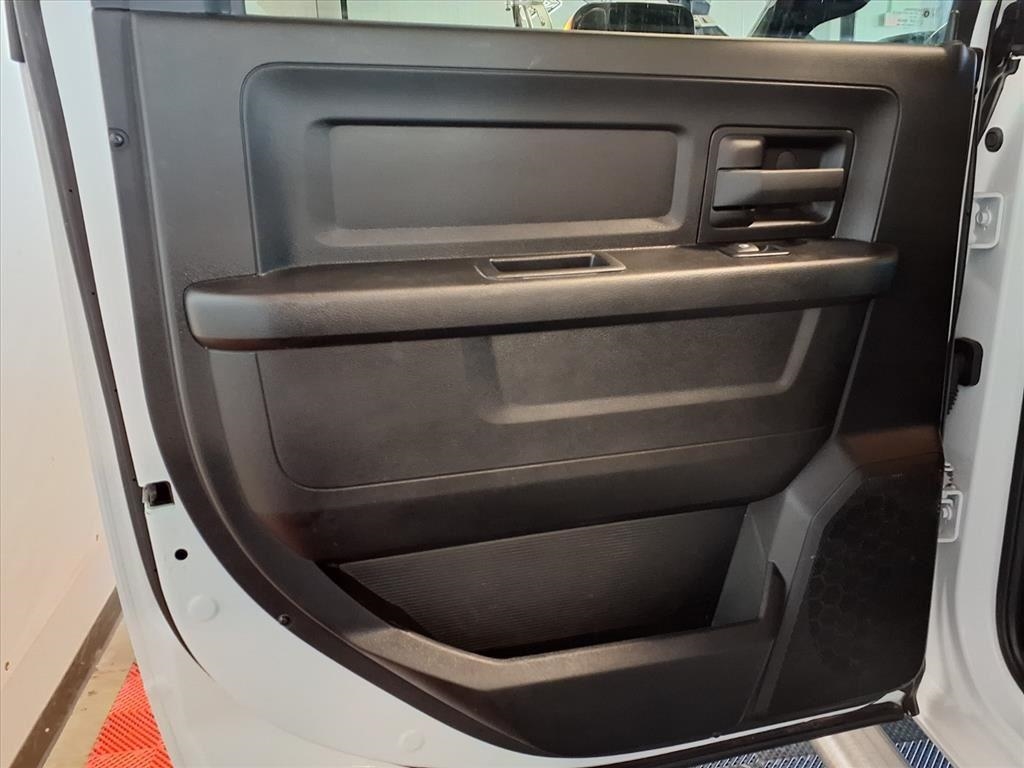 RAM 2500 Tradesman 4x4 Crew Cab 6'4" Box 2022 RAM 2500 Tradesman 4x4 Crew Cab 6'4" Box 2022