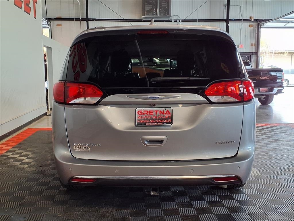 Chrysler Pacifica Limited FWD 2018 Chrysler Pacifica Limited FWD 2018