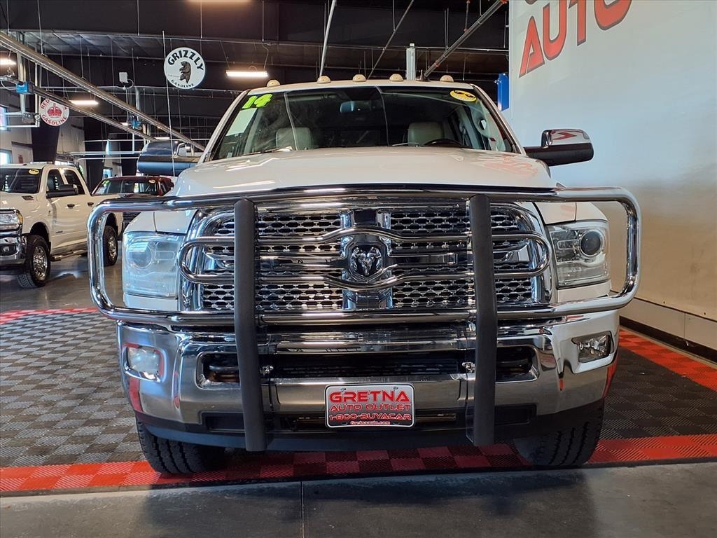 RAM 2500 4WD Mega Cab 160.5" Laramie 2014 RAM 2500 4WD Mega Cab 160.5" Laramie 2014