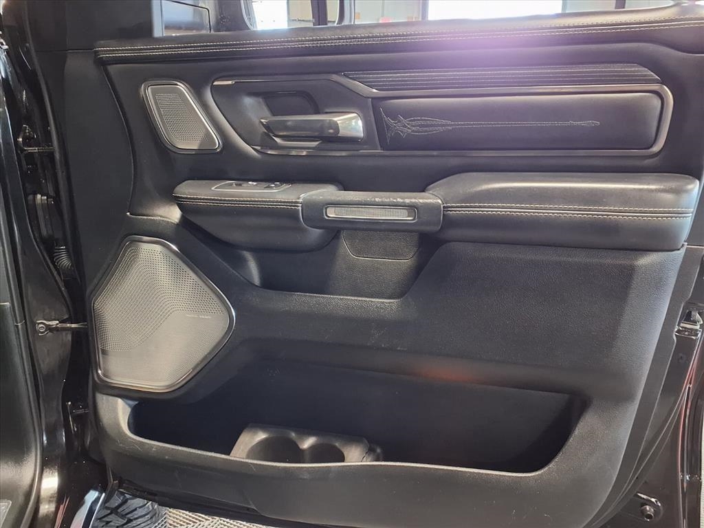 RAM 1500 Limited 4x4 Crew Cab 5'7" Box 2020 RAM 1500 Limited 4x4 Crew Cab 5'7" Box 2020