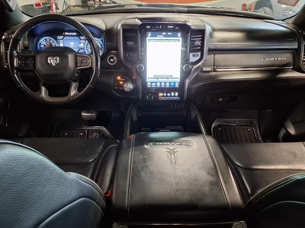 RAM 1500 Limited 4x4 Crew Cab 5'7" Box 2020 RAM 1500 Limited 4x4 Crew Cab 5'7" Box 2020