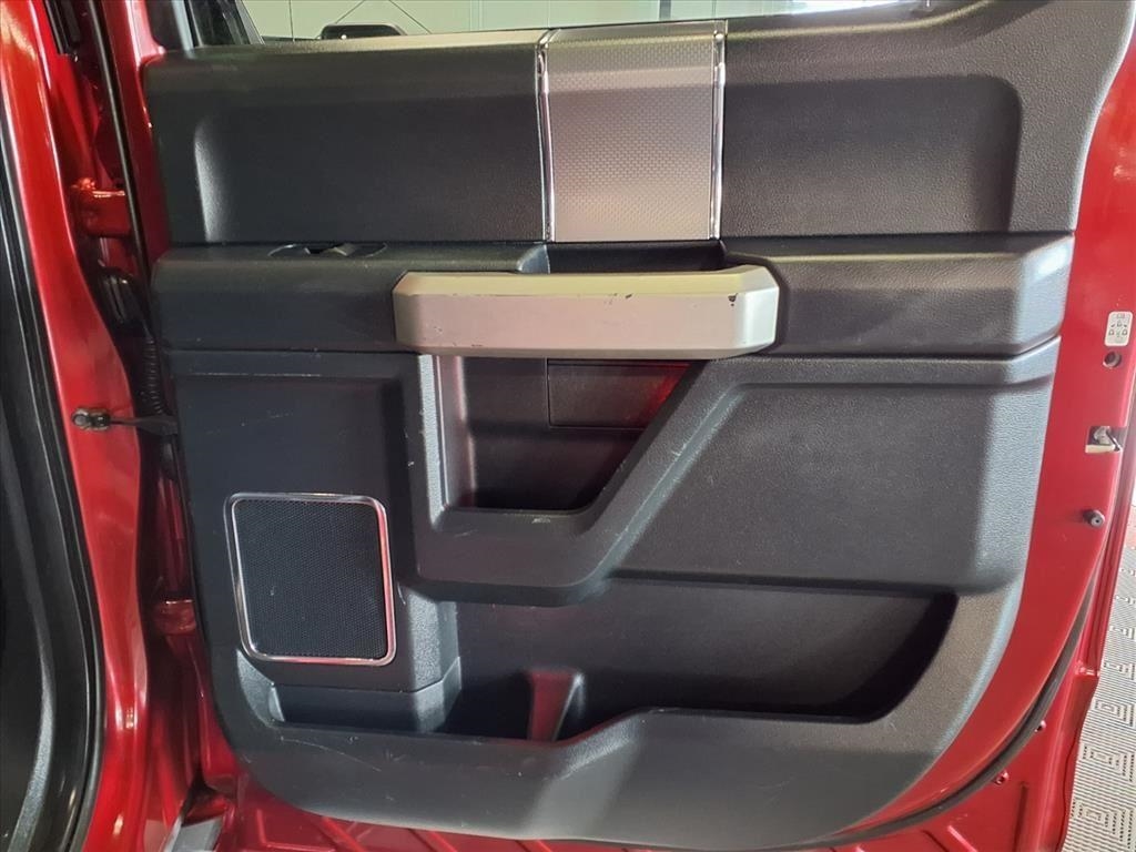 Ford F-150 4WD SuperCrew 145" King Ranch 2015 Ford F-150 4WD SuperCrew 145" King Ranch 2015