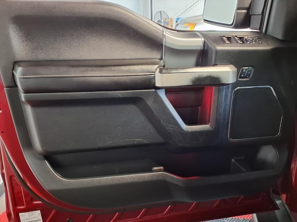 Ford F-150 4WD SuperCrew 145" King Ranch 2015 Ford F-150 4WD SuperCrew 145" King Ranch 2015