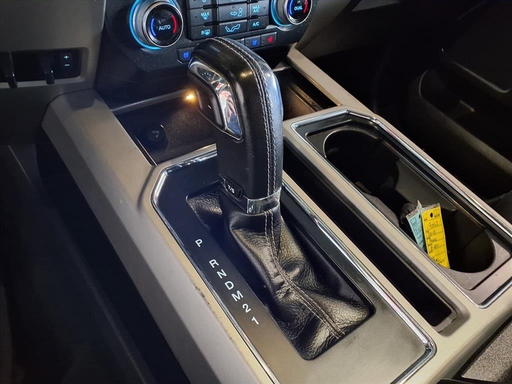 Ford F-150 4WD SuperCrew 145" King Ranch 2015 Ford F-150 4WD SuperCrew 145" King Ranch 2015