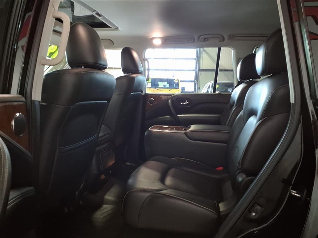 Infiniti QX80 LUXE AWD 2019