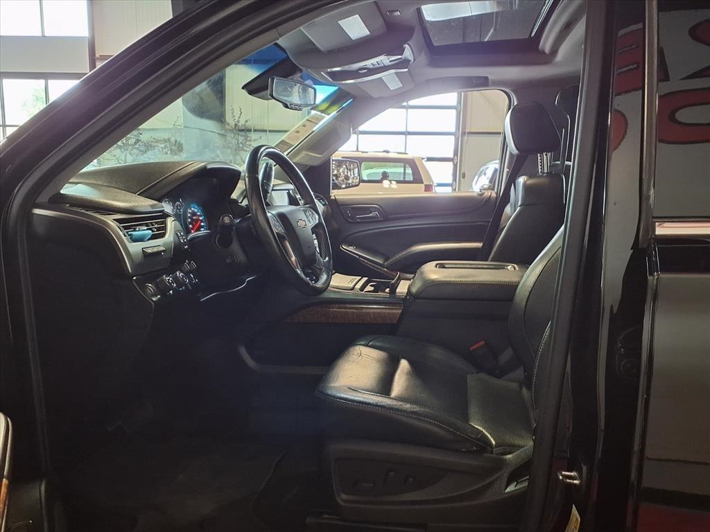Chevrolet Tahoe 4WD 4dr Premier 2017 Chevrolet Tahoe 4WD 4dr Premier 2017
