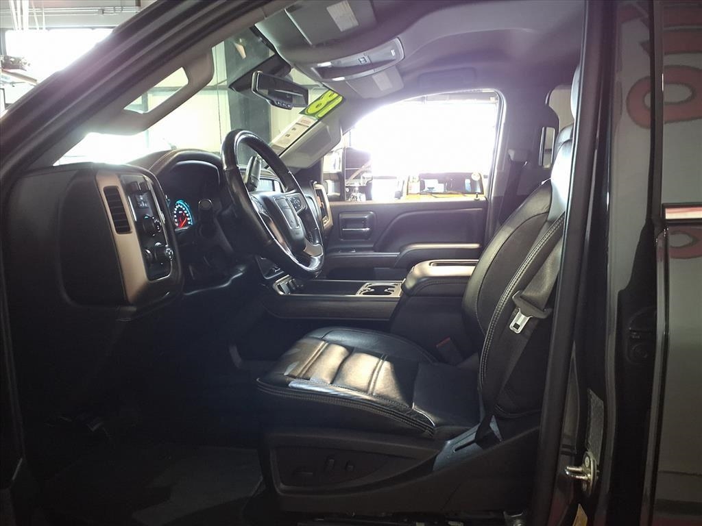 GMC Sierra 3500HD 4WD Crew Cab 153.7" Denali 2018 GMC Sierra 3500HD 4WD Crew Cab 153.7" Denali 2018