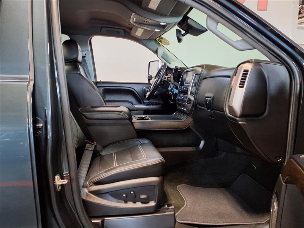 GMC Sierra 3500HD 4WD Crew Cab 153.7" Denali 2018