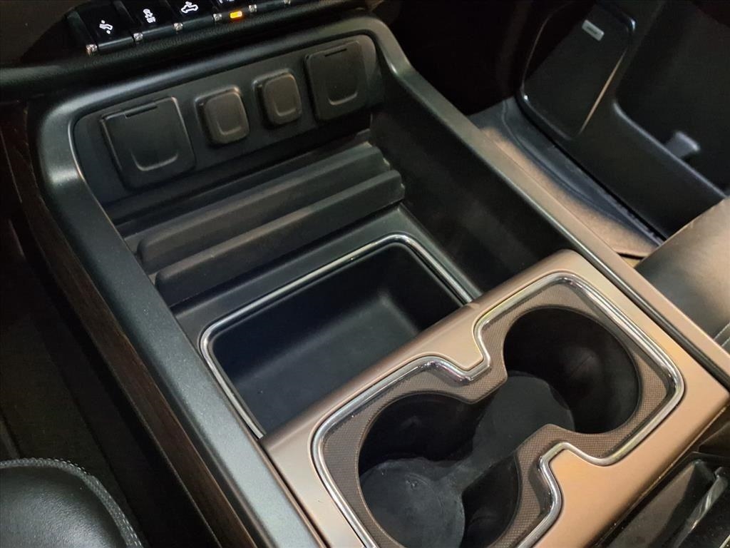 GMC Sierra 3500HD 4WD Crew Cab 153.7" Denali 2018