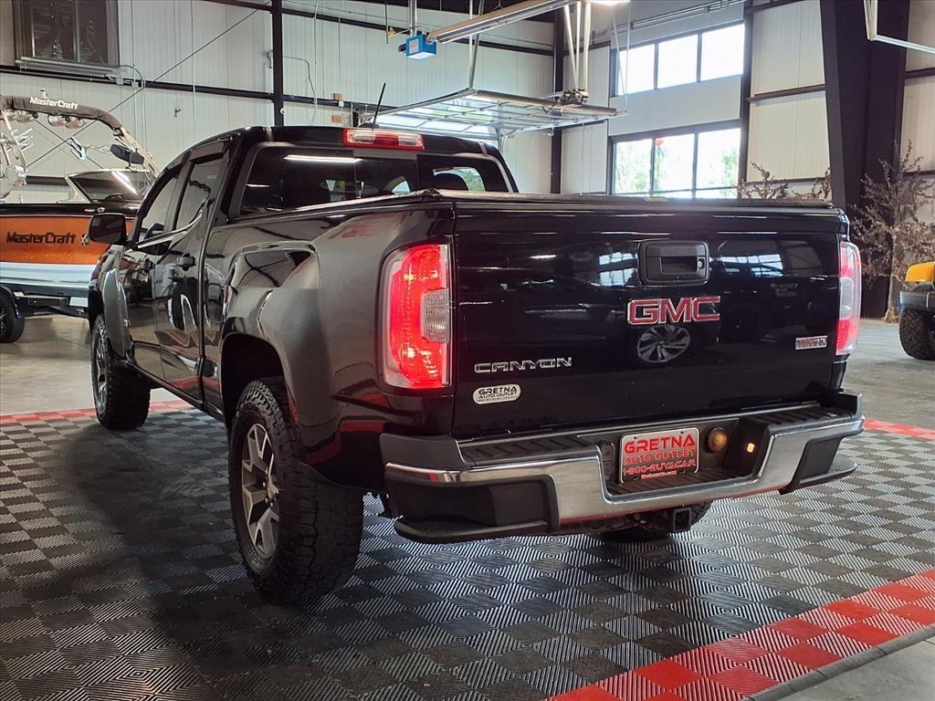 GMC Canyon 4WD Crew Cab 140.5" SLE 2017 GMC Canyon 4WD Crew Cab 140.5" SLE 2017