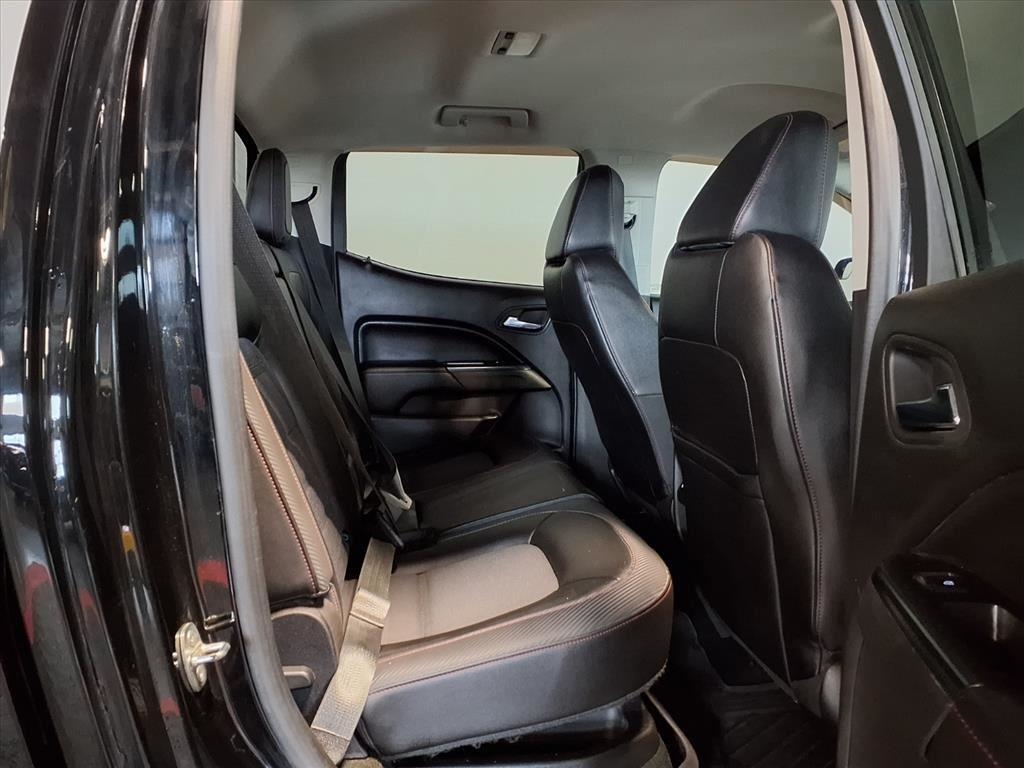 GMC Canyon 4WD Crew Cab 140.5" SLE 2017 GMC Canyon 4WD Crew Cab 140.5" SLE 2017