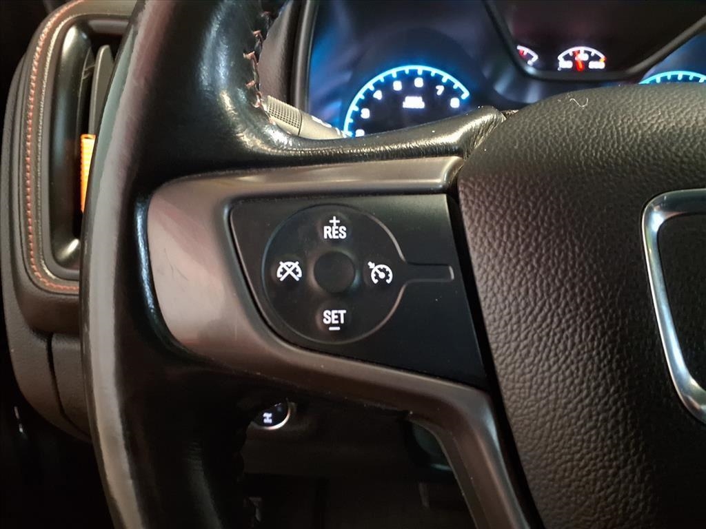 GMC Canyon 4WD Crew Cab 140.5" SLE 2017 GMC Canyon 4WD Crew Cab 140.5" SLE 2017