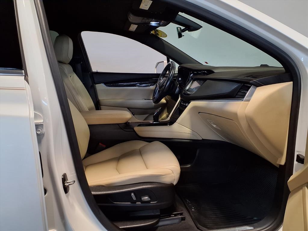 Cadillac XT5 AWD 4dr 2018 Cadillac XT5 AWD 4dr 2018