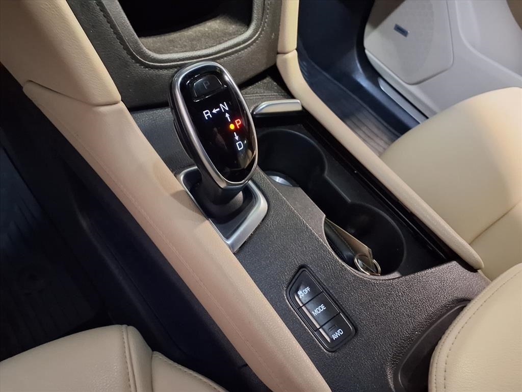 Cadillac XT5 AWD 4dr 2018 Cadillac XT5 AWD 4dr 2018