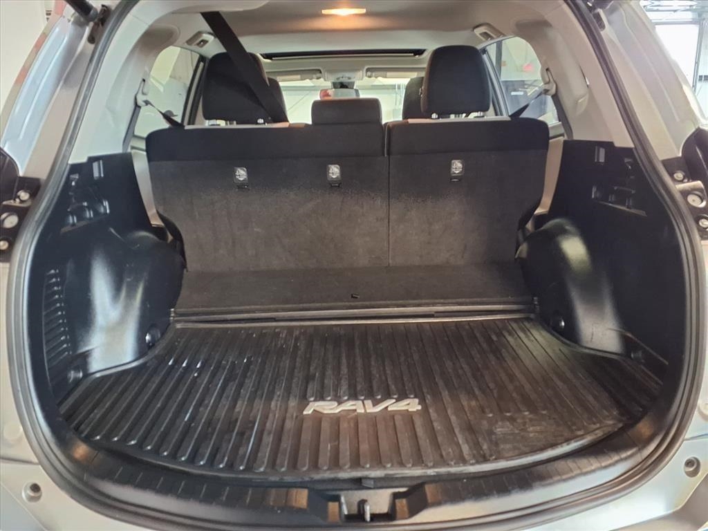 Toyota RAV4 Hybrid LE Plus AWD (Natl) 2017