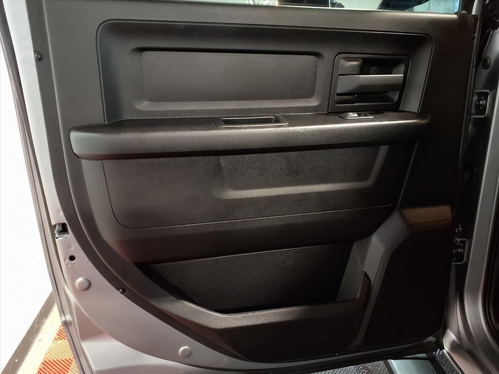 RAM 2500 Tradesman 4x4 Crew Cab 6'4" Box 2023 RAM 2500 Tradesman 4x4 Crew Cab 6'4" Box 2023