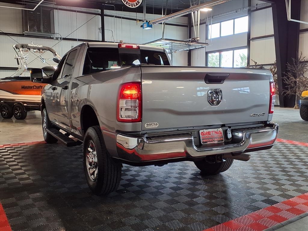RAM 2500 Tradesman 4x4 Crew Cab 6'4" Box 2023