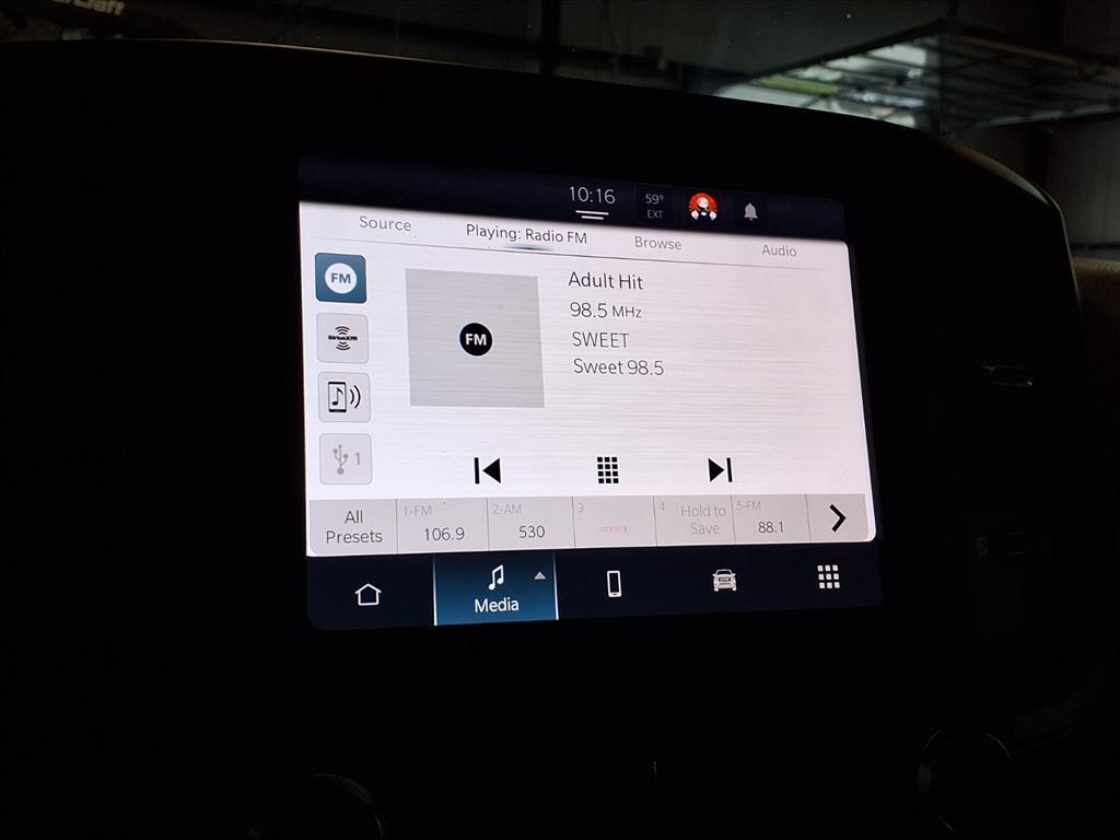 RAM 2500 Tradesman 4x4 Crew Cab 6'4" Box 2023