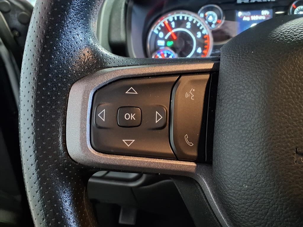 RAM 2500 Tradesman 4x4 Crew Cab 6'4" Box 2023