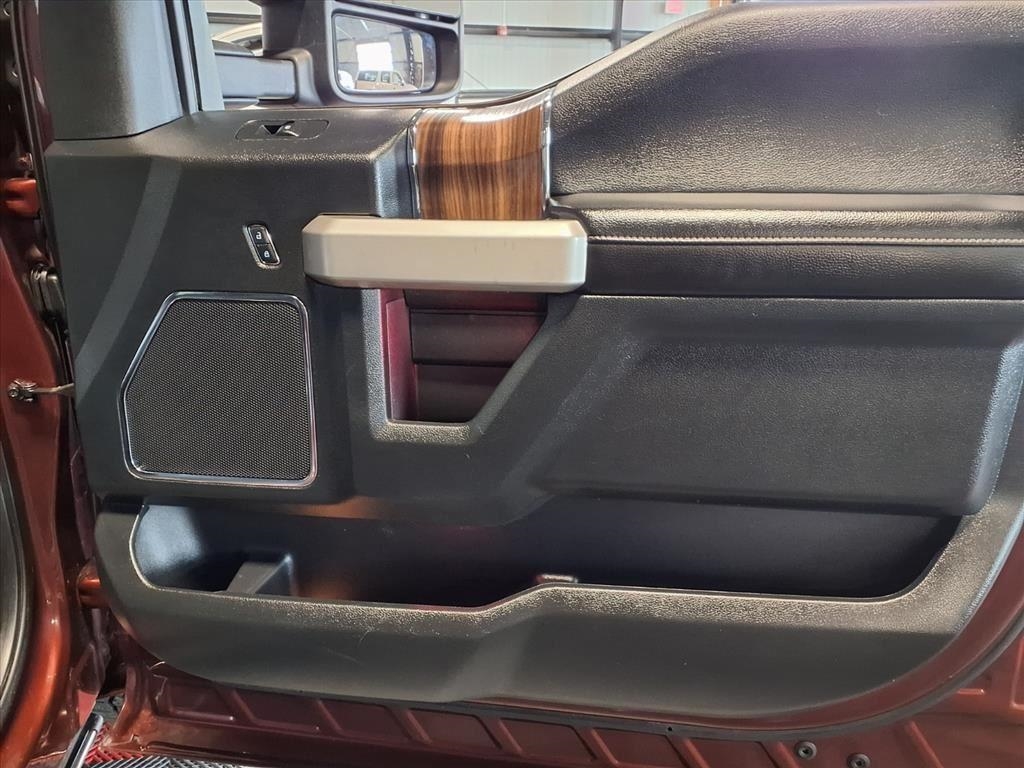 Ford F-150 4WD SuperCrew 145" King Ranch 2016 Ford F-150 4WD SuperCrew 145" King Ranch 2016