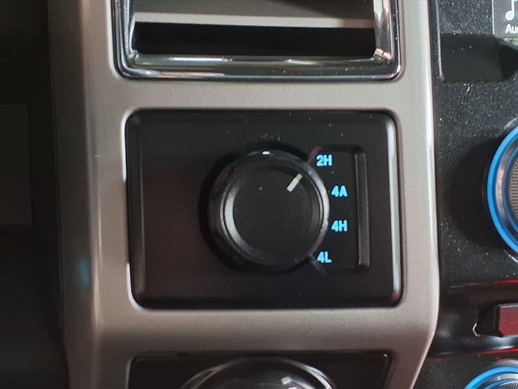 Ford F-150 4WD SuperCrew 145" King Ranch 2016 Ford F-150 4WD SuperCrew 145" King Ranch 2016