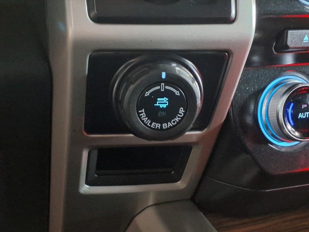 Ford F-150 4WD SuperCrew 145" King Ranch 2016 Ford F-150 4WD SuperCrew 145" King Ranch 2016